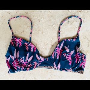 ACACIA SWIMWEAR ~ Manhattan Top, L